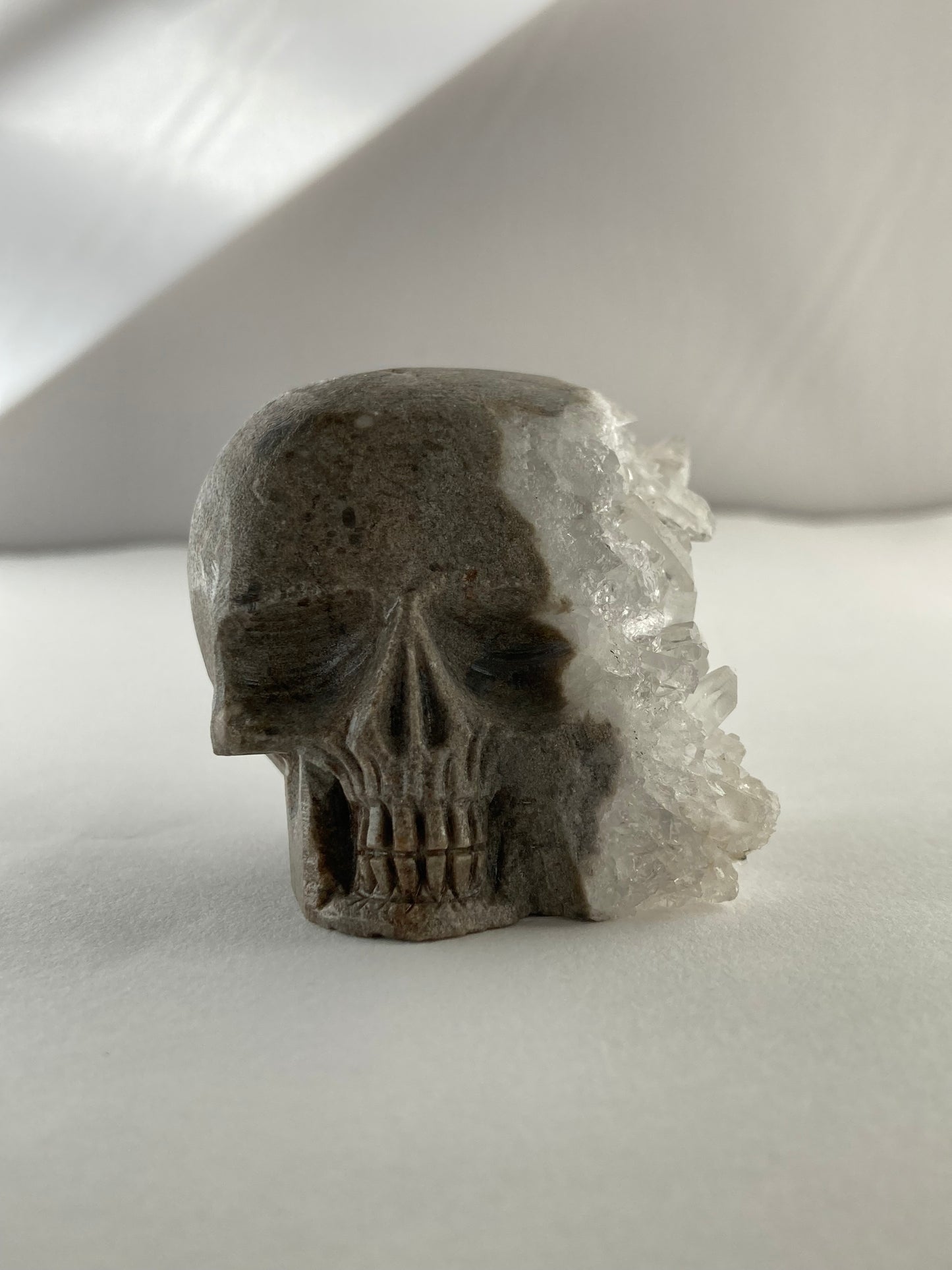 SPARROW quartz crystal skull decor mystical carved figurine gothic home accents witchy altar display spiritual crystal skull decoration unique quartz home decor ideas gift for men boyfriend gothic bedroom decoration