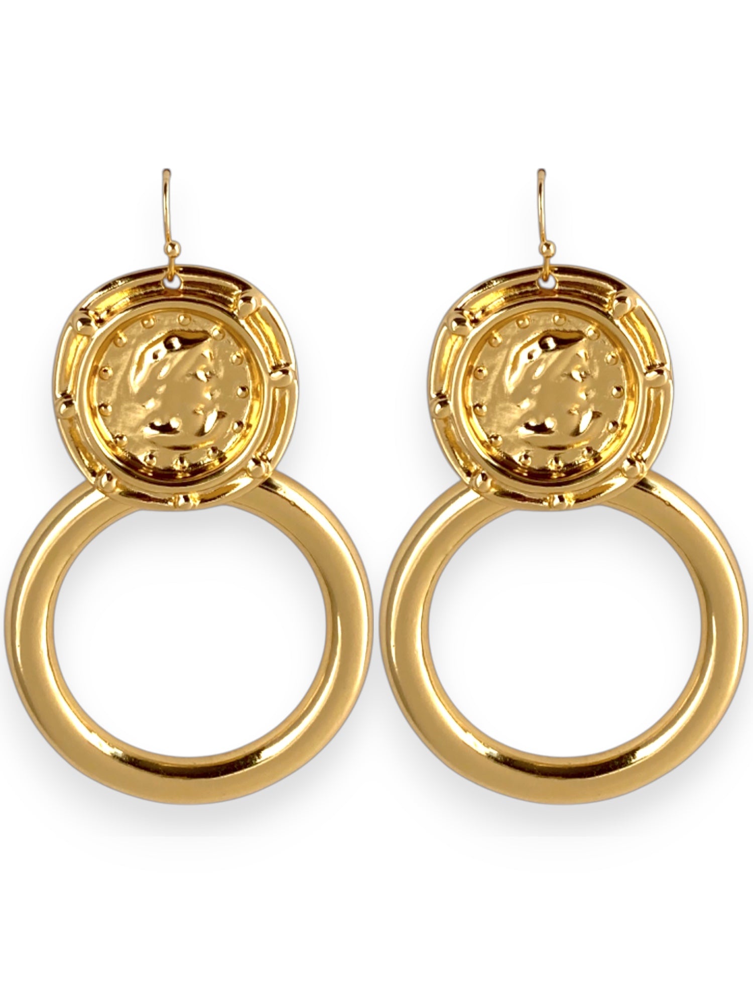 Vanes­sa Mooney The Gi­an­ni Ear­ringsSPARROW coin earrings, vintage-inspired medallion earrings with dangling loop, timeless fashion jewelry for women, unique statement earrings, retro jewelry gift for her