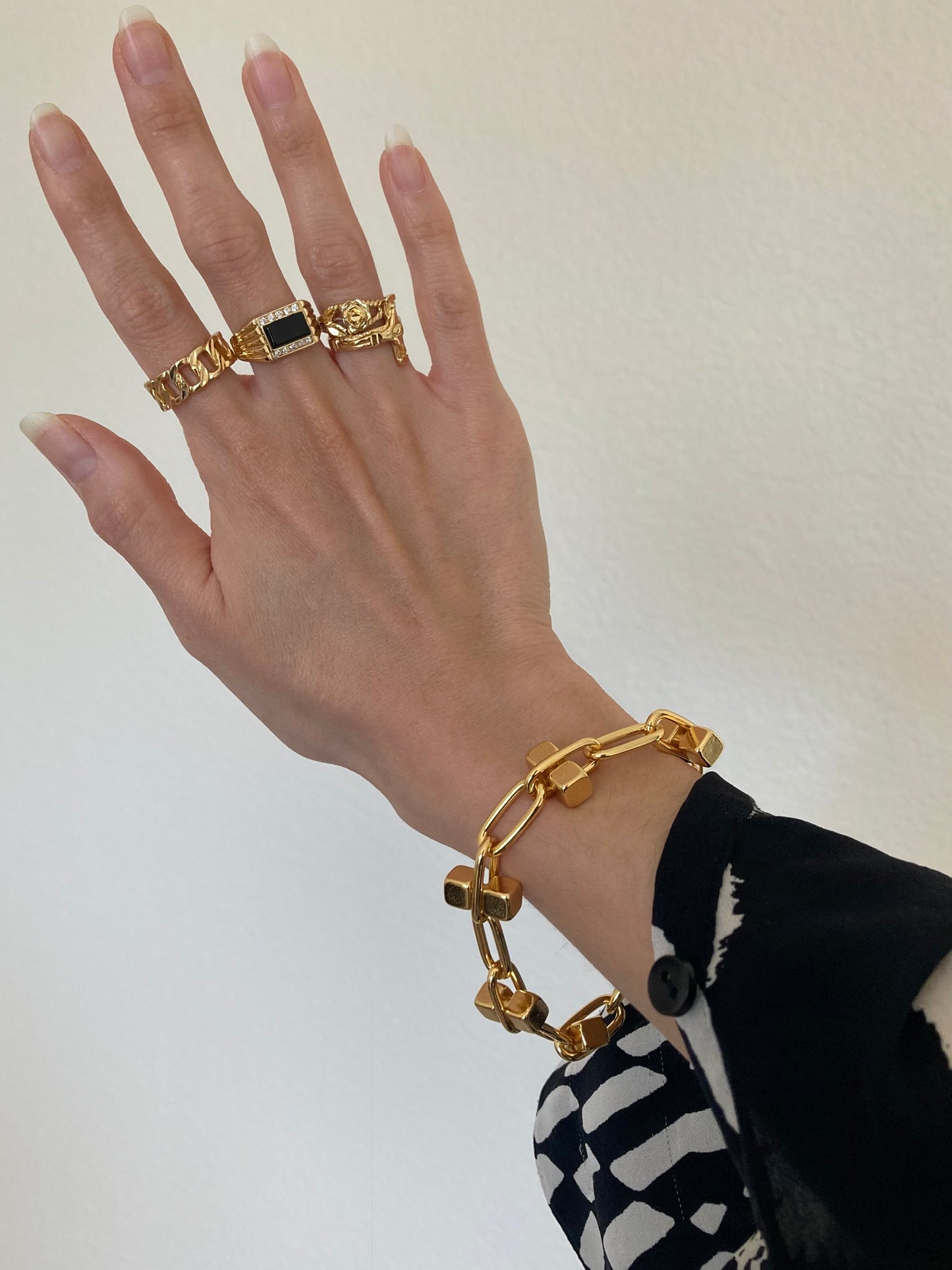 Chain link ring, unisex ring, gold chain ring, silver chain ring, minimalist ring, statement ring, layered ring, stackable ring, fashion ring, boho ring, gothic ring, punk ring, alternative ring, men's ring, women's ring, child of wild ring
