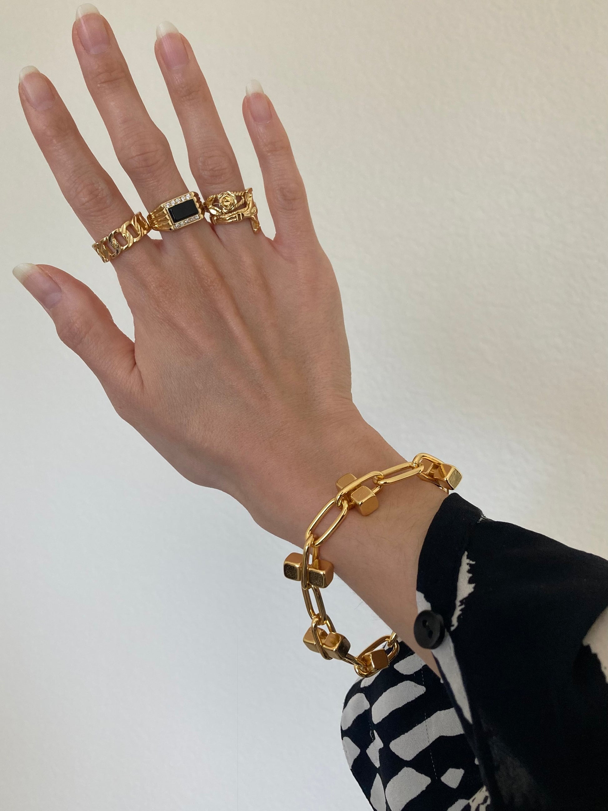 Chain link ring, unisex ring, gold chain ring, silver chain ring, minimalist ring, statement ring, layered ring, stackable ring, fashion ring, boho ring, gothic ring, punk ring, alternative ring, men's ring, women's ring, child of wild ring