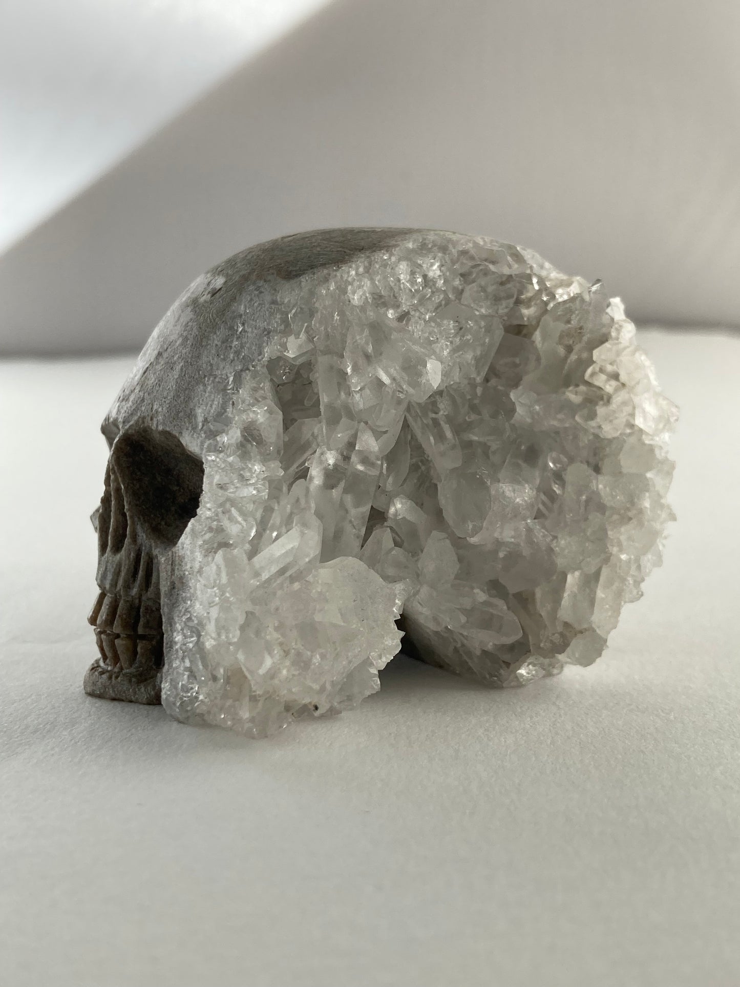 SPARROW quartz crystal skull decor mystical carved figurine gothic home accents witchy altar display spiritual crystal skull decoration unique quartz home decor ideas gift for men boyfriend gothic bedroom decoration