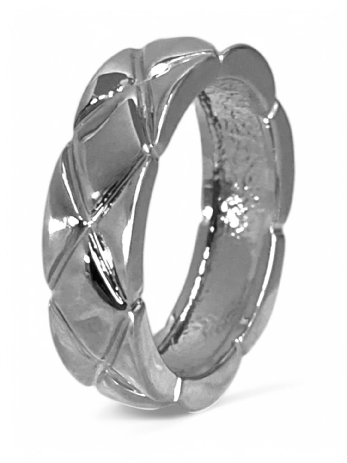 SPARROW unisex band ring with X quilt pattern, simple everyday ring, perfect for layering and stacking, minimalist jewelry, trendy statement accessory.