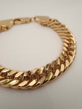 Load image into Gallery viewer, layering bracelets, layering bracelets gold, layering bracelets silver, layering bracelets classy, layering bracelets silver, stacking bracelets gold, stacking bracelets classy, chunky bracelet, gold chain bracelet women

