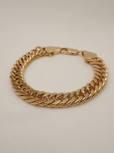 Load image into Gallery viewer, layering bracelets, layering bracelets gold, layering bracelets silver, layering bracelets classy, layering bracelets silver, stacking bracelets gold, stacking bracelets classy, chunky bracelet, gold chain bracelet women
