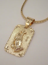 Load image into Gallery viewer, Vanessa Mooney the praying hands gold necklace, Praying hands necklace, mens necklace, mens necklace pendant, mens necklace fashion, mens necklace gold, mens necklace pendant silver, cross with praying hands necklace
