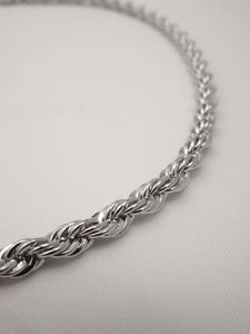 layering necklaces, layering necklace gold, layering necklace hack, layering chains, layering chain necklace gold, gold chain necklace, thick gold chain necklace unique chain, Rope chain, rope chain necklace gold, rope chain necklace, rope chain mens
