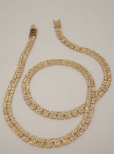Load image into Gallery viewer, gold nugget chain necklace, Vanessa mooney gold nugget chain necklace, herringbone necklace layering, herringbone necklace gold layered, herringbone necklace layering silver, Vanessa mooney the gold rush chain
