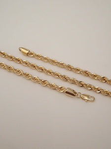 layering necklaces, layering necklace gold, layering necklace hack, layering chains, layering chain necklace gold, gold chain necklace, thick gold chain necklace unique chain, Rope chain, rope chain necklace gold, rope chain necklace, rope chain mens