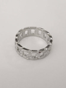 chain link ring, chain link ring band, chain link ring silver, gold chain link ring, mens chain link ring, everyday rings, everyday rings gold, stacking rings, the jada chain link ring child of wild, Vanessa Mooney gold THE CHAIN LINK RING