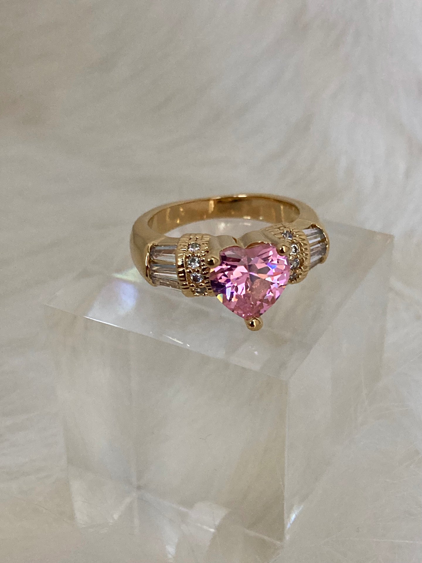 Vanessa Mooney lavish pink heart ring, Vanessa mooney the romance ring, heart ring, heart ring aesthetic, heart ring gold, heart ring gold jewelry, heart shaped gold ring, heart shaped gold ring gold heart ring, gold heart ring with diamond