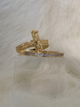 Load image into Gallery viewer, Cross ring, cross rings for women, cross ring for men, cross rings for women gold, cross rings for women simple, cross ring gold, cross ring men, sideways cross ring, crucifix ring, religious rings, Vanessa Mooney gold THE CROSS RING
