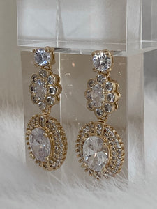 diamond earrings, diamond earrings long, crystal earrings, wedding earrings, wedding earrings bride, wedding earrings drop, wedding earrings gold, wedding earrings vintage, wedding jewelry, wedding jewelry for bride, diamond earring statement