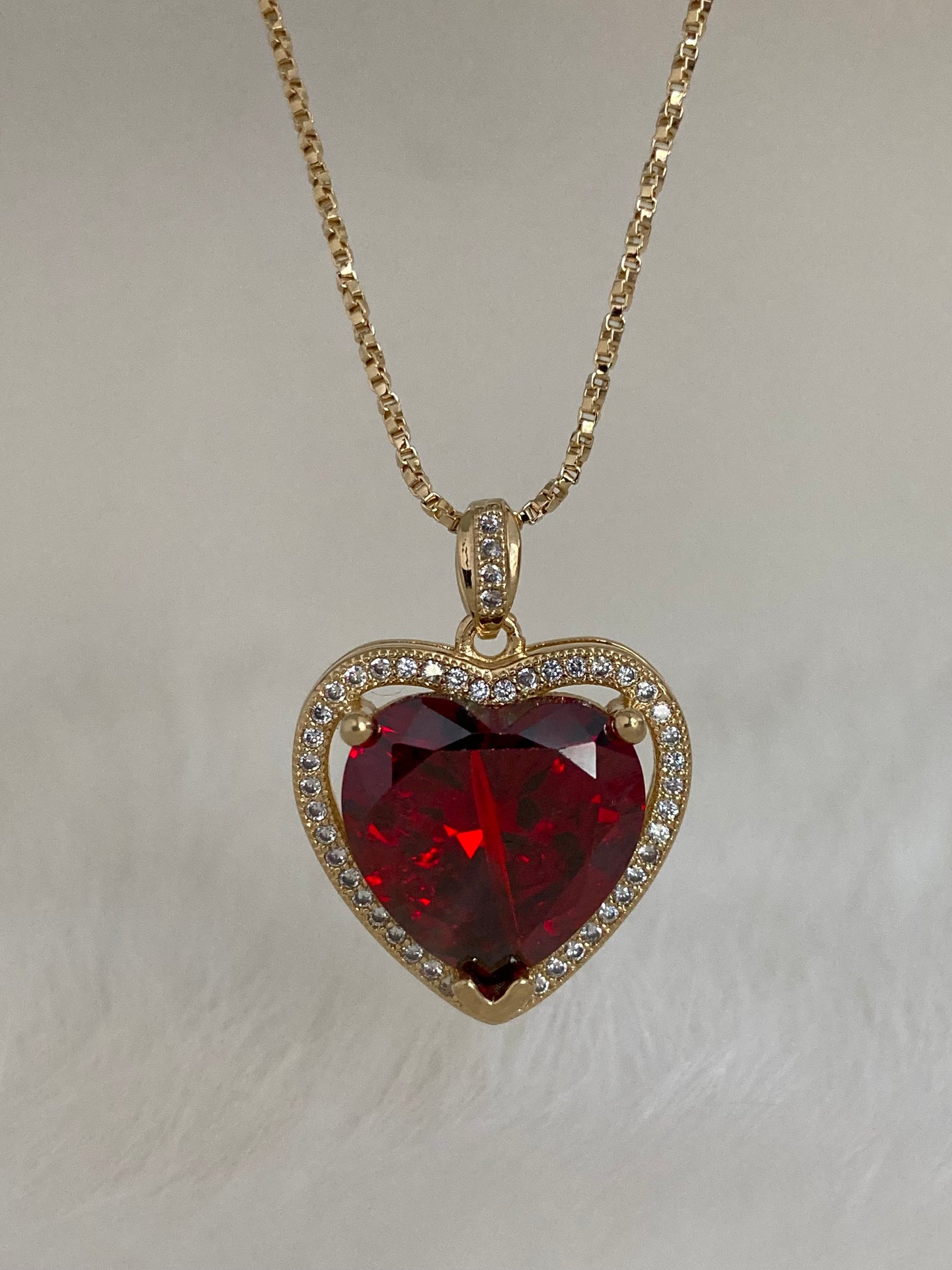 Heart Shaped Garnet Solitaire Necklace, 3 carats 10*10mm Deep Red Heart Cut Garnet  Pendant, January Birthstone Gift, Valentines Gift For Her