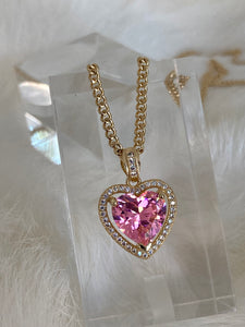 Vanessa Mooney MINI HEART NECKLACE PINK, Vanessa mooney romance necklace, pink heart necklace, pink heart necklace gold, heart necklace for girlfriend, heart pendant necklace, heart pendant gold, dainty heart necklace 