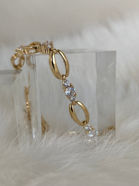 SPARROW basic tennis bracelet with CZ stones and link design, timeless fashion jewelry for women, elegant stacking bracelet